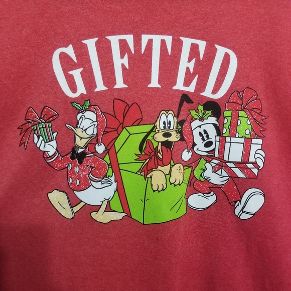 Mickey Mouse & Friends Christmas shirt - Picture 2 of 4
